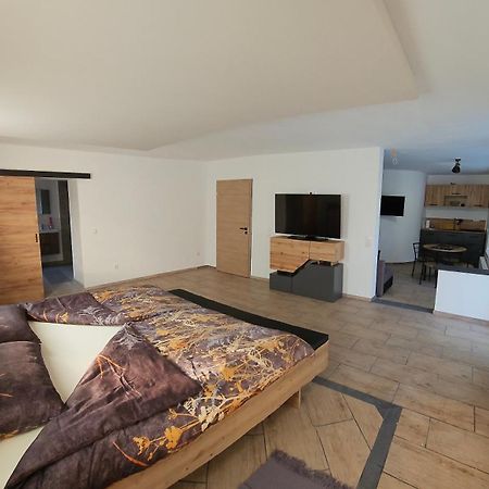 Grmac Apartments Naklo Eksteriør bilde
