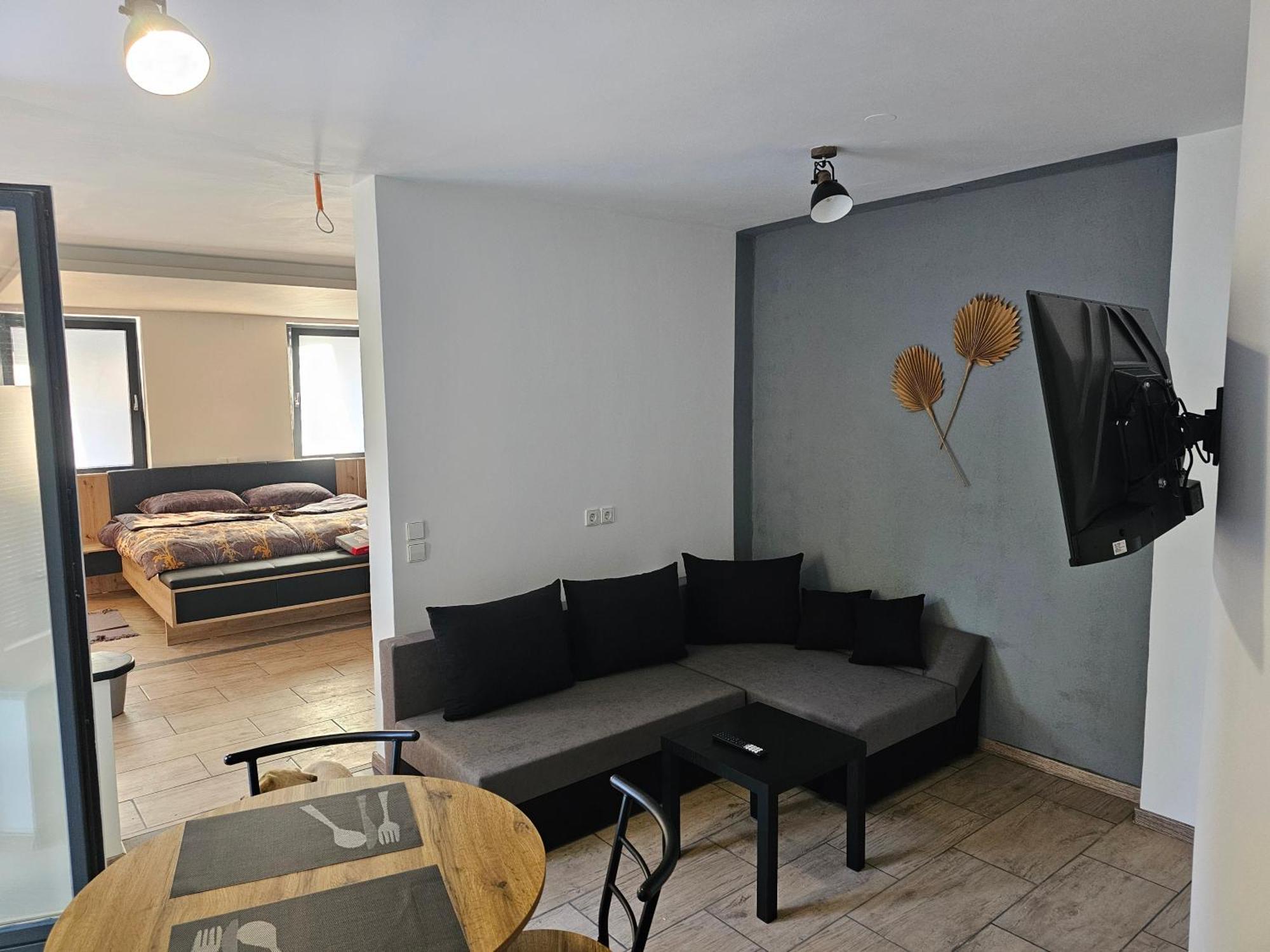Grmac Apartments Naklo Eksteriør bilde