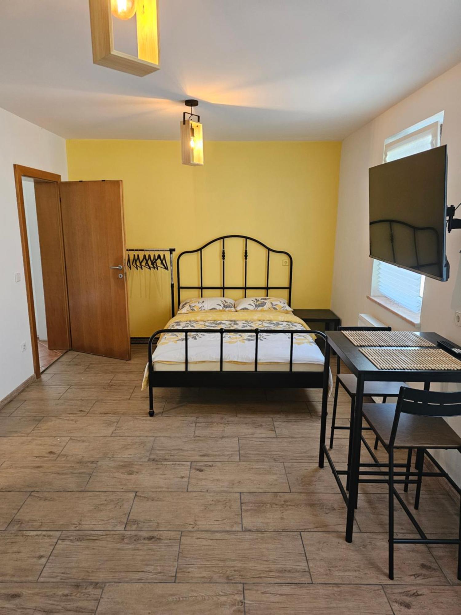 Grmac Apartments Naklo Eksteriør bilde